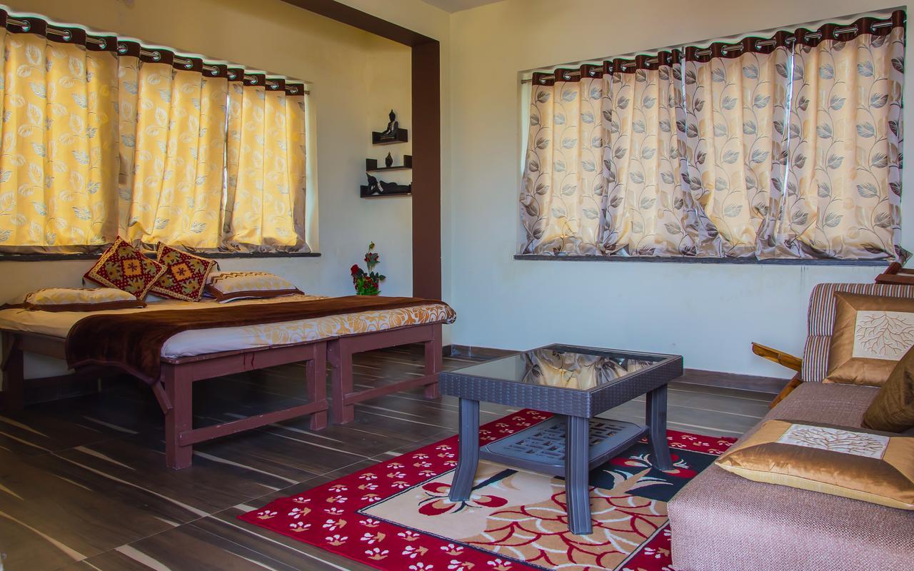 The Rooftop Cabana, A Homestay Bhuvanesvar Kültér fotó