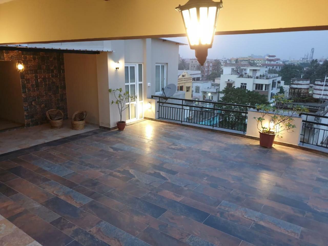 The Rooftop Cabana, A Homestay Bhuvanesvar Kültér fotó